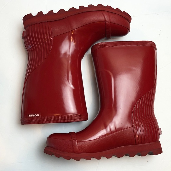 Sorel Joan Short Rain Cherry Red Waterproof Boots size 6 - Picture 3 of 10